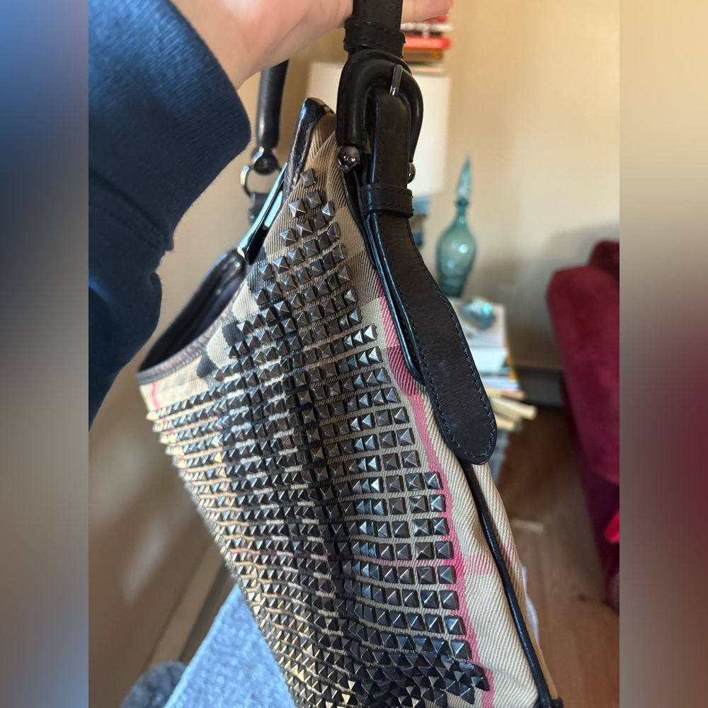 Burberry Hoxton prorsum nova check studded hobo bag - Picture 4 of 15